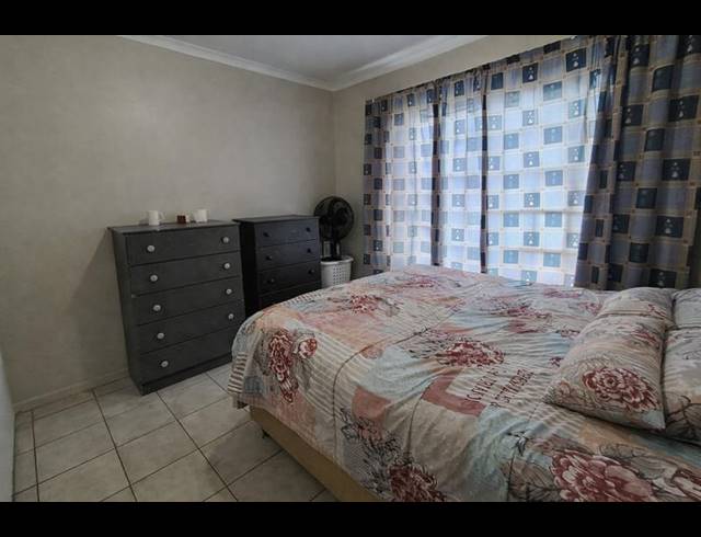 2 BEDROOM PROPERTY TO RENT IN DIE HOEWES